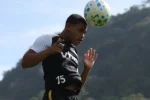 Franclim mantém mistério sobre substituto de Huguinho no clássico contra o Fluminense
