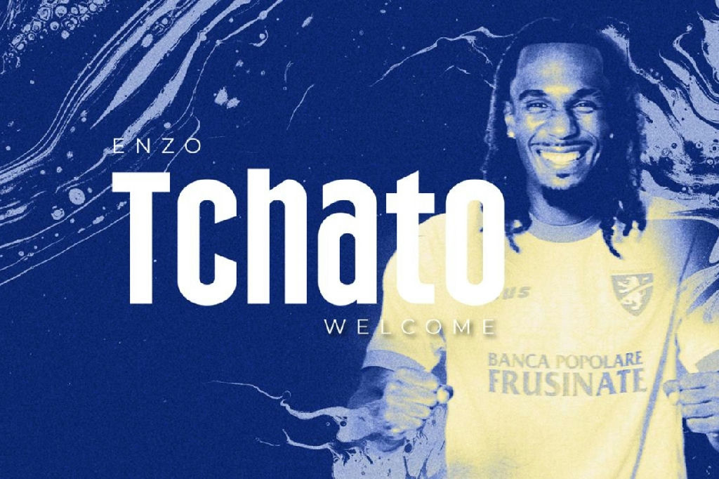 Frosinone reforça elenco com a contratação do lateral Enzo Tchato
