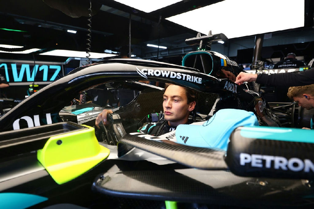 George Russell defende pilotagem e aponta falhas do carro da Mercedes em 2026
