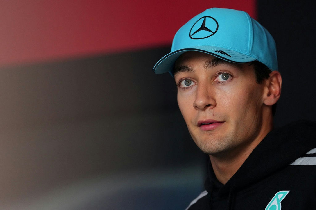 George Russell recorda cicatrizes físicas após substituição de Hamilton em 2020