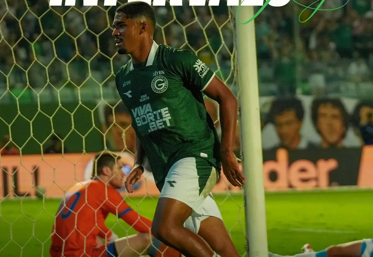 Goiás derrota Londrina no Serrinha e persegue vaga no G6 da Série B