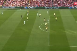 Golaço de Deossa pelo Betis em amistoso contra o Arsenal gera repercussão entre vascaínos