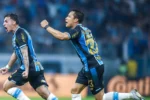 Grêmio avança na Copa do Brasil e Marlon celebra retorno aos gramados