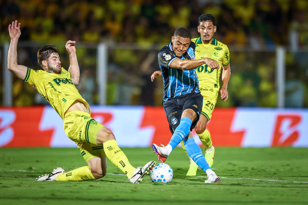 Grêmio busca empate contra Mirassol e mantém disputa aberta na Copa do Brasil