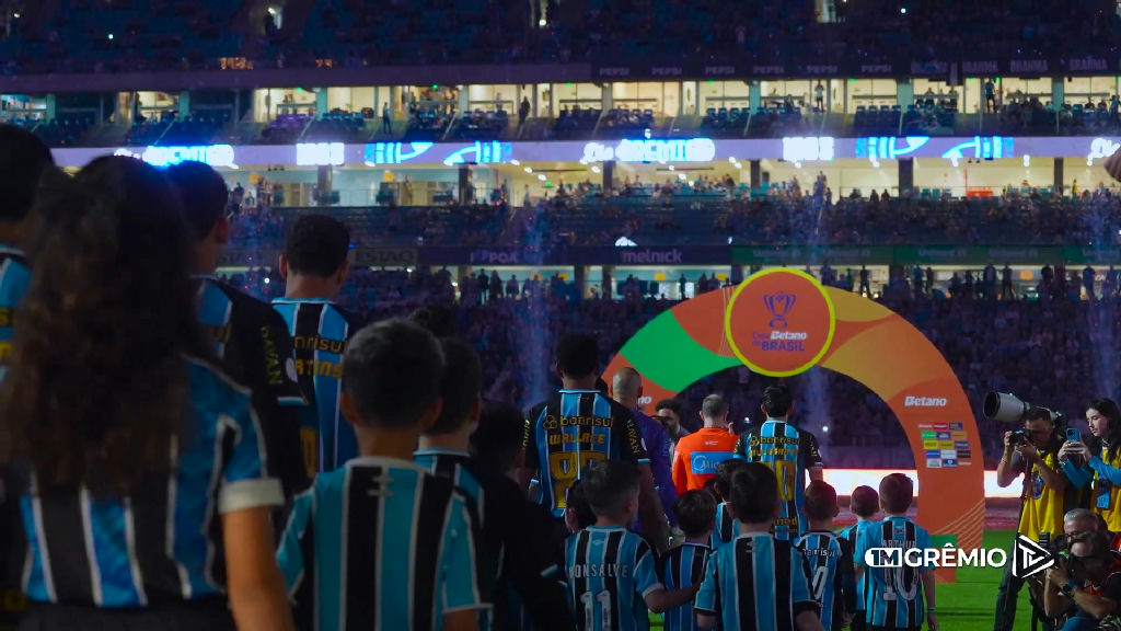 Grêmio garante vaga nas quartas de final da Copa do Brasil com vitória na Arena