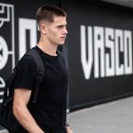 Guilherme Estrella volta ao Vasco mas segue fora dos planos da comissão técnica
