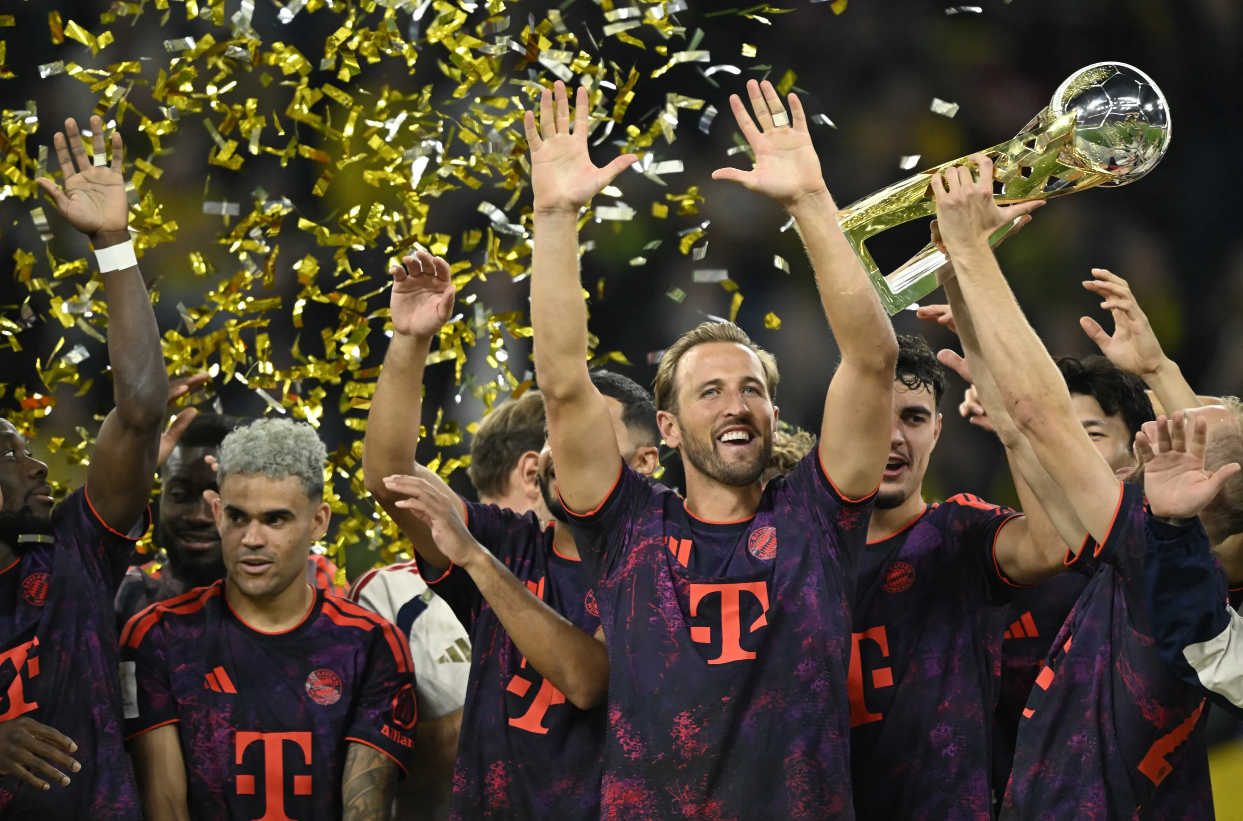 Harry Kane conquista prêmio de melhor jogador do ano na Alemanha