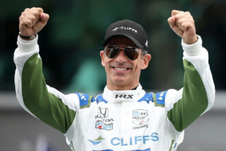 Helio Castroneves revela bastidores de teste sabotado na Fórmula 1