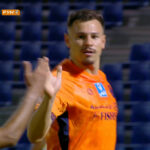Hugo Moura estreia com gol de cabeça em revés do Al-fayha