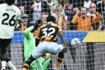 Hull City surpreende Manchester United em retorno triunfal à Premier League
