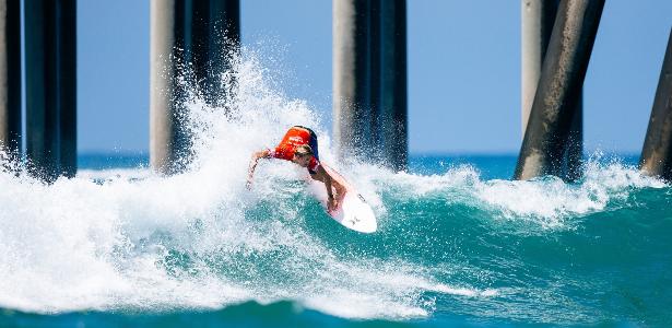 Huntington Beach consagra elite do surfe em etapa crucial; Brasil se destaca na corrida por vagas
