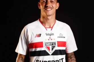 Iago é registrado no BID e reforça o São Paulo para o duelo contra o Grêmio