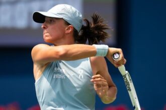 Iga Swiatek supera Marta Kostyuk e avança às quartas de final em Toronto