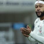Impasse em negociação de Memphis Depay gera divergência entre Corinthians e staff