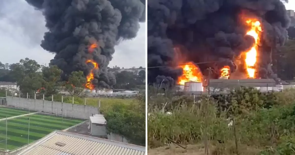 Incêndio destrói fábrica de solventes em Itaquaquecetuba
