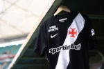 Ingressos de sócios do Vasco teriam sido usados por ex-dirigentes na Sapucaí