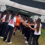 Integração entre categorias marca aquecimento do futebol feminino do Vasco