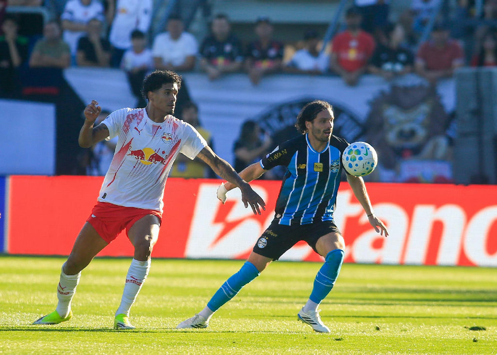 Intensidade e disputa marcam confronto entre Red Bull Bragantino e Grêmio