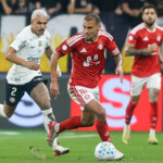 Internacional garante vaga na Copa do Brasil mesmo com revés diante do Corinthians