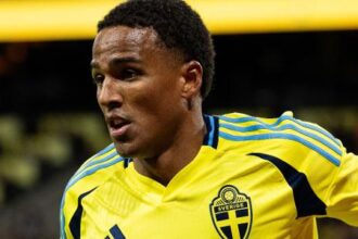Internacional oficializa a chegada do meia sueco Niclas Eliasson