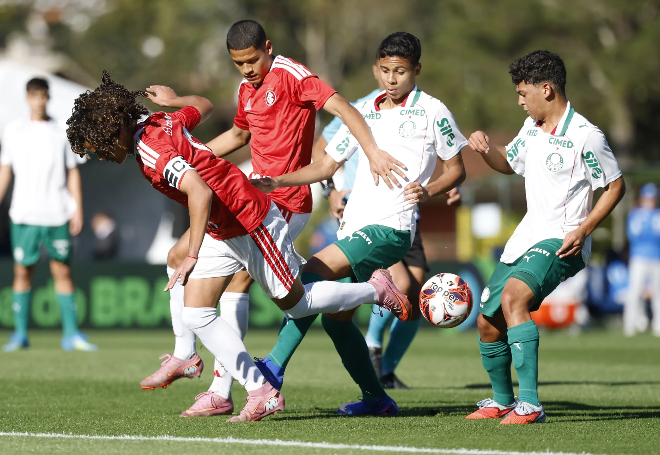 Internacional supera Palmeiras e conquista título da Copa do Brasil sub-15