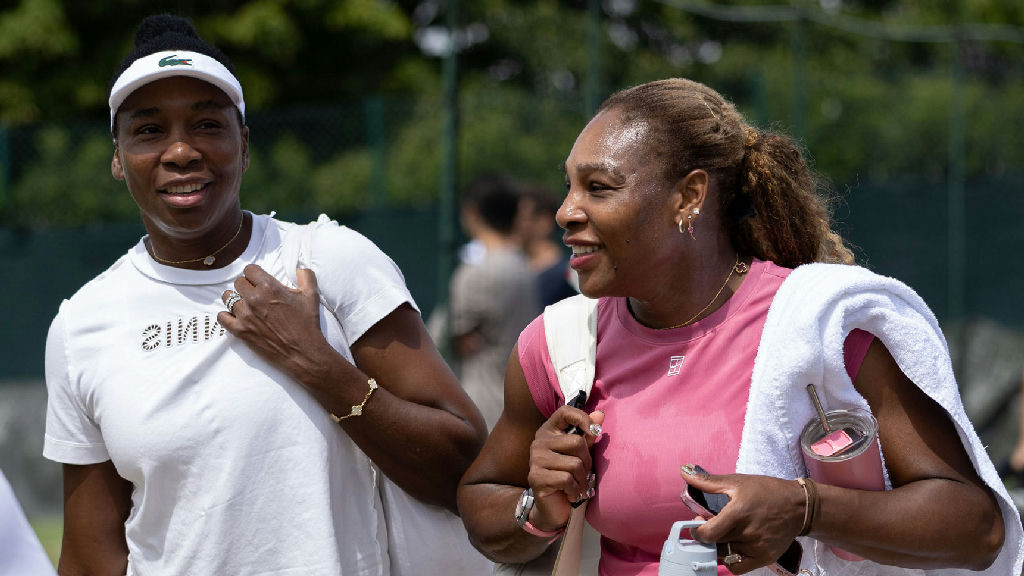 Irmãs Williams retornam às quadras em estreia de duplas no WTA de Cincinnati