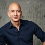 Jeff Bezos e Eduardo Saverin articulam investimento bilionário no Liverpool