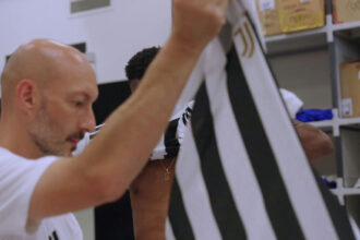 Jhon Lucumí inicia jornada na Juventus após transferência do Bologna