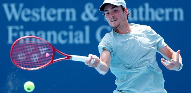 João Fonseca retorna ao Brasil para tratar lesão antes do US Open