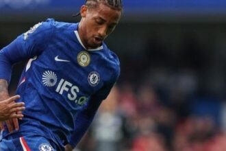 João Pedro brilha com dois gols em vitória do Chelsea sobre a Real Sociedad