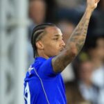 João Pedro brilha na estreia do Chelsea com gol e assistência contra o Fulham