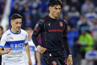 Joaquín Correa brilha pelo Estudiantes e elimina Universidad Católica na Libertadores