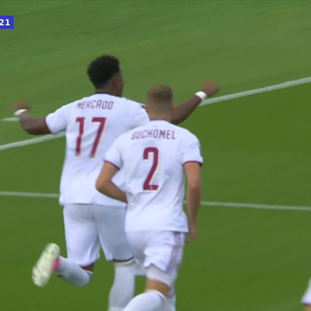 John Mercado marca gol pelo Sparta Praga e movimenta bastidores do Vasco