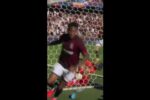 John Mercado se destaca com assistência em partida pelo Sparta Praha