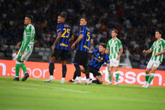 John Stones decide e Inter de Milão supera Real Betis em amistoso na Itália