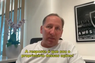 John Textor reafirma propriedade de ações e contesta gestão do Botafogo