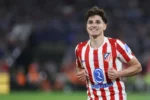 Julián Álvarez permanece no Atlético de Madrid segundo Diego Simeone