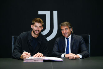 Juventus oficializa chegada do goleiro Guglielmo Vicario por empréstimo