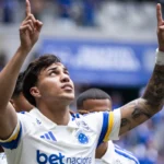 Kaio Jorge brilha na vitória do Cruzeiro e dedica gol especial no dia dos pais