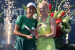 Katerina Siniakova e Shuai Zhang vencem o WTA 1000 de Toronto nas duplas