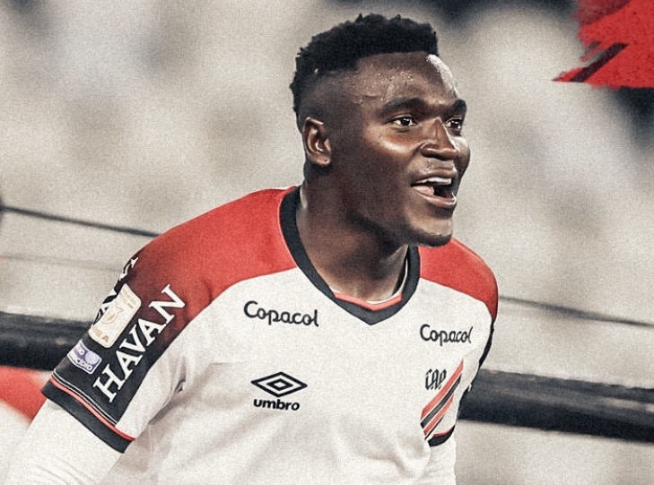 Kevin Viveros brilha pelo Athletico-pr e mantém meta do clube sob sigilo