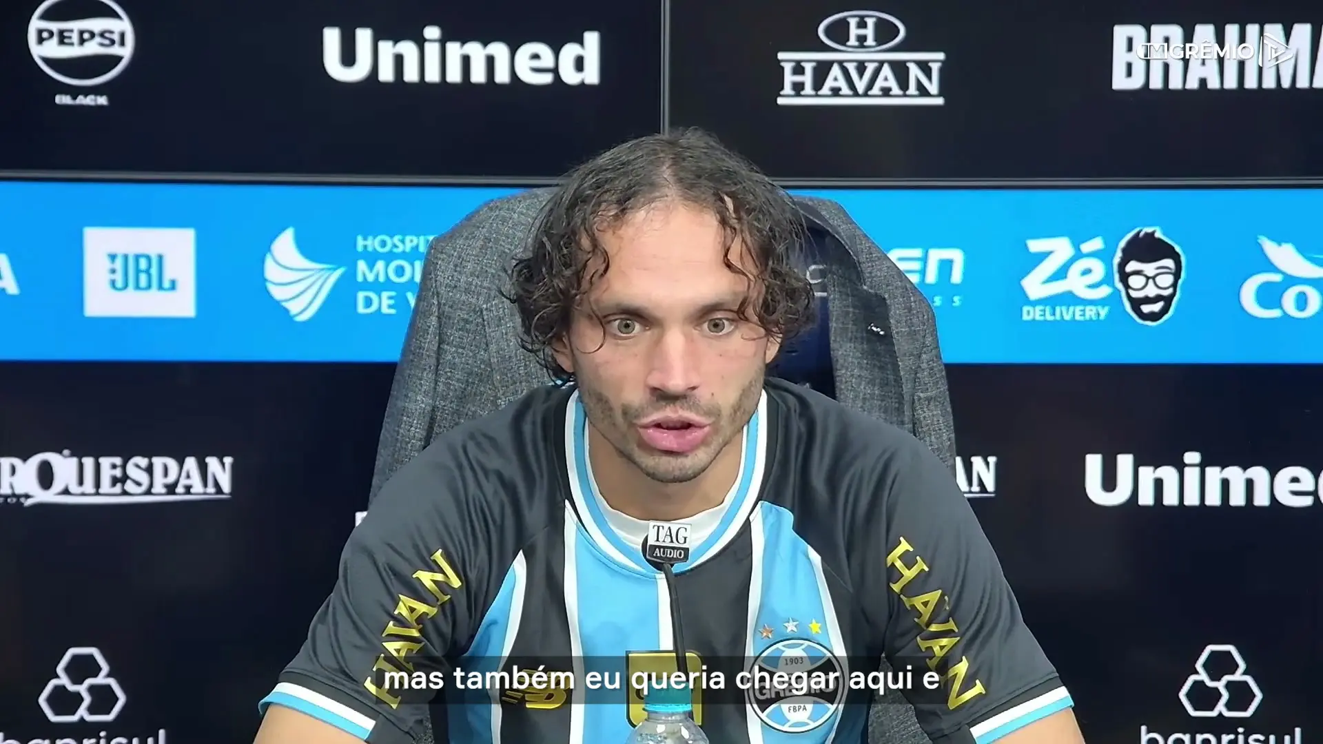 Krovinović projeta adaptação ao Grêmio e destaca versatilidade tática