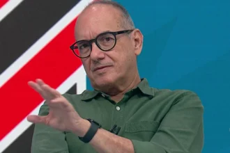 Lédio Carmona alerta Botafogo sobre risco de rebaixamento e critica política de contratações