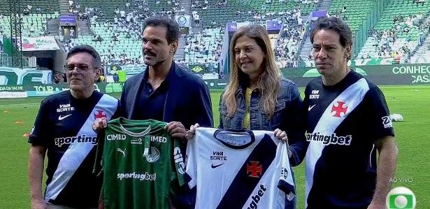 Leila Pereira e investidor da SAF do Vasco posam com camisa cruzmaltina