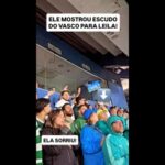 Leila Pereira reage com sorriso ao ser surpreendida por escudo do Vasco em estádio