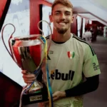 Léo Linck brilha em estreia pelo Estrela da Amadora com título sobre o Al-nassr