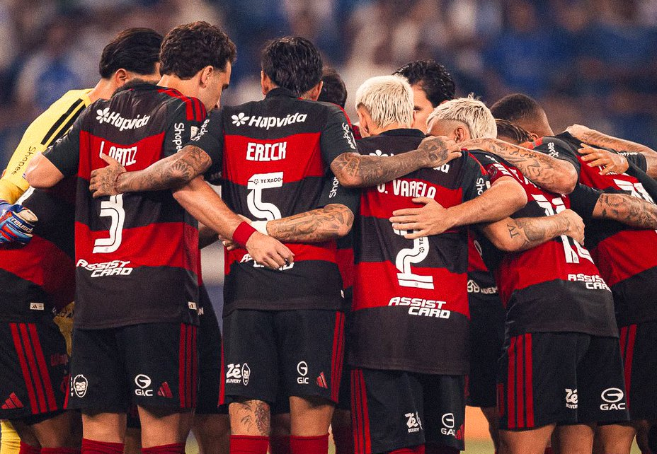 Leonardo Jardim aponta falhas e cobra maturidade do Flamengo após revés para o Cruzeiro