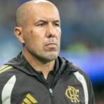 Leonardo Jardim cobra eficiência do Flamengo após revés de virada para o Cruzeiro