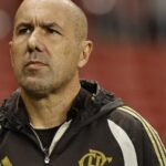 Leonardo Jardim detalha estratégia do Flamengo na classificação contra o Cruzeiro