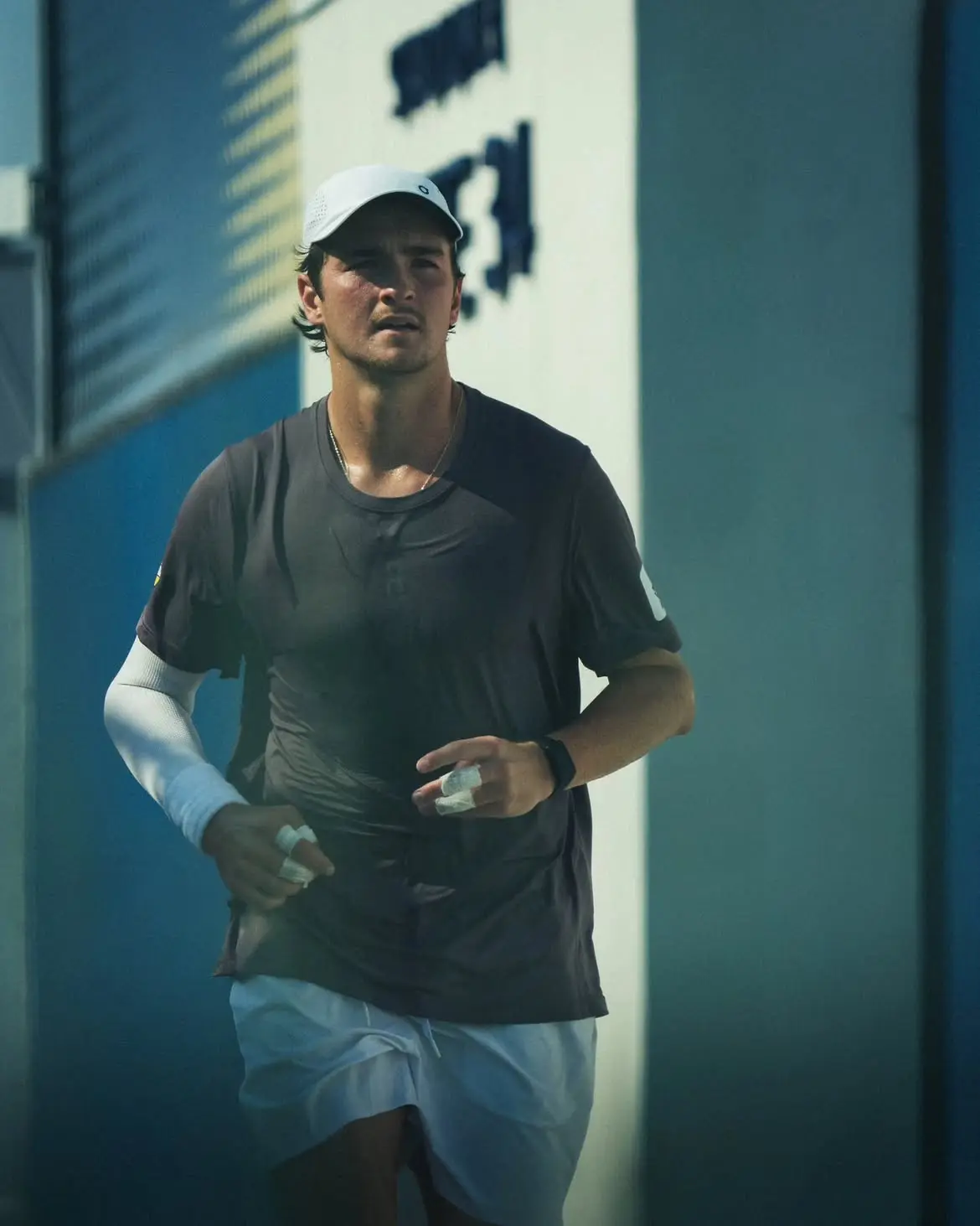 Lesão abdominal tira João Fonseca da disputa do US Open